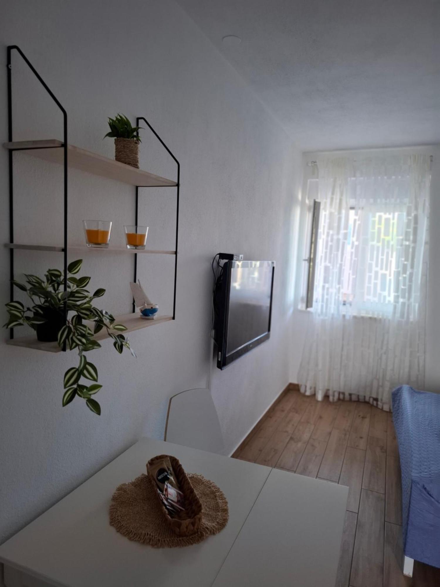 Viola Apartment & Free Parking Sibenik Exterior photo