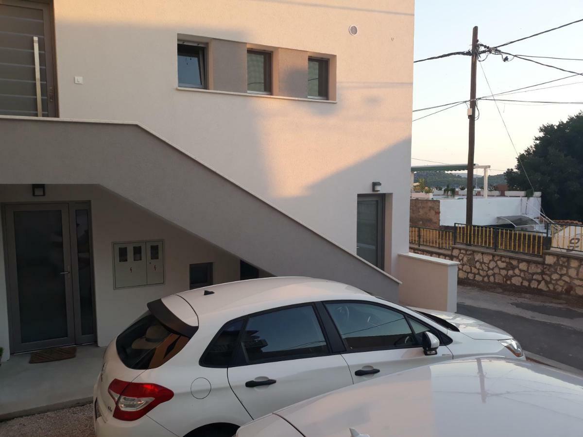 Viola Apartment & Free Parking Sibenik Exterior photo