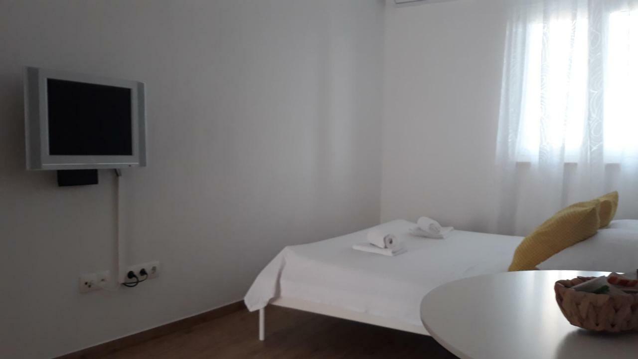 Viola Apartment & Free Parking Sibenik Exterior photo